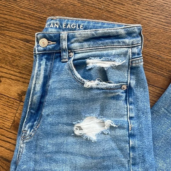 American Eagle Outfitters Mom Straight Jeans - Picture 2 of 9
